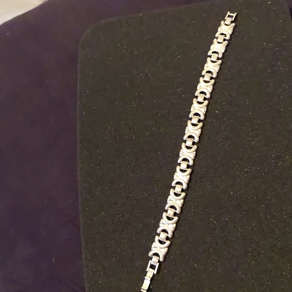 Ladies silver byzantine bracelet